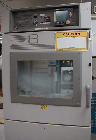 Cyclic humidity chamber